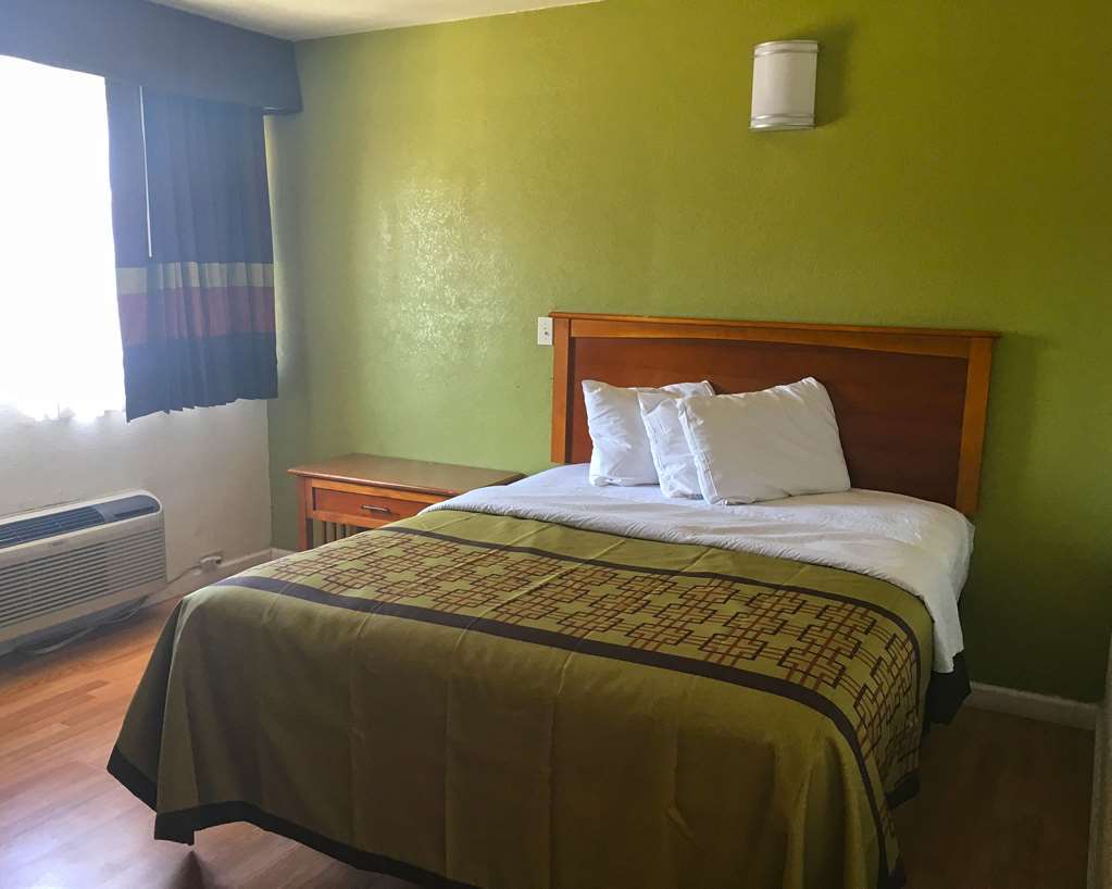 Americas Best Value Inn Visalia Chambre photo