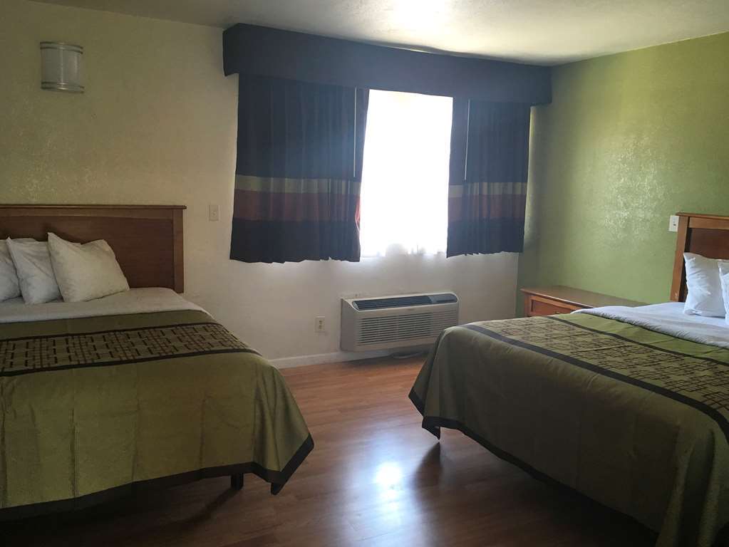 Americas Best Value Inn Visalia Chambre photo