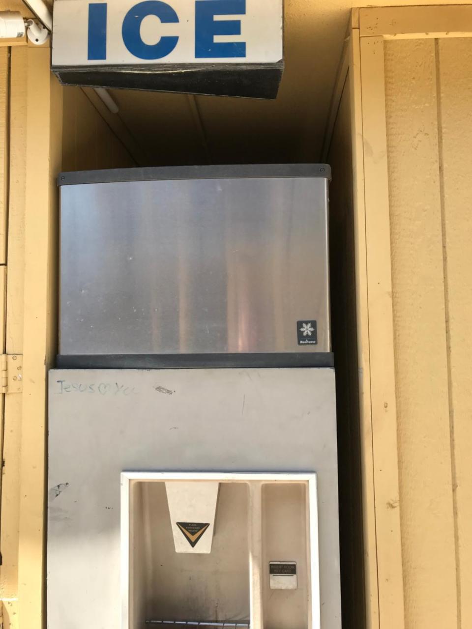 Americas Best Value Inn Visalia Extérieur photo