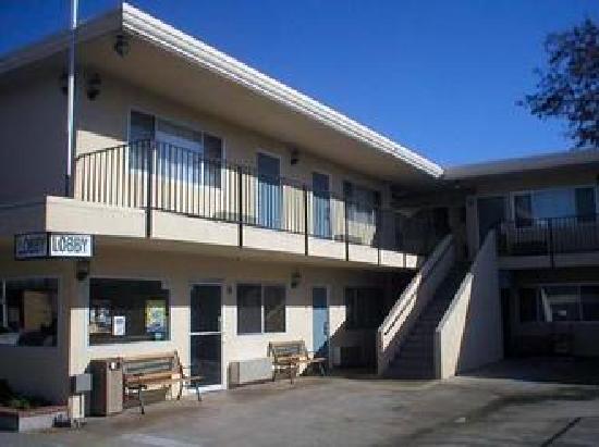 Americas Best Value Inn Visalia Extérieur photo